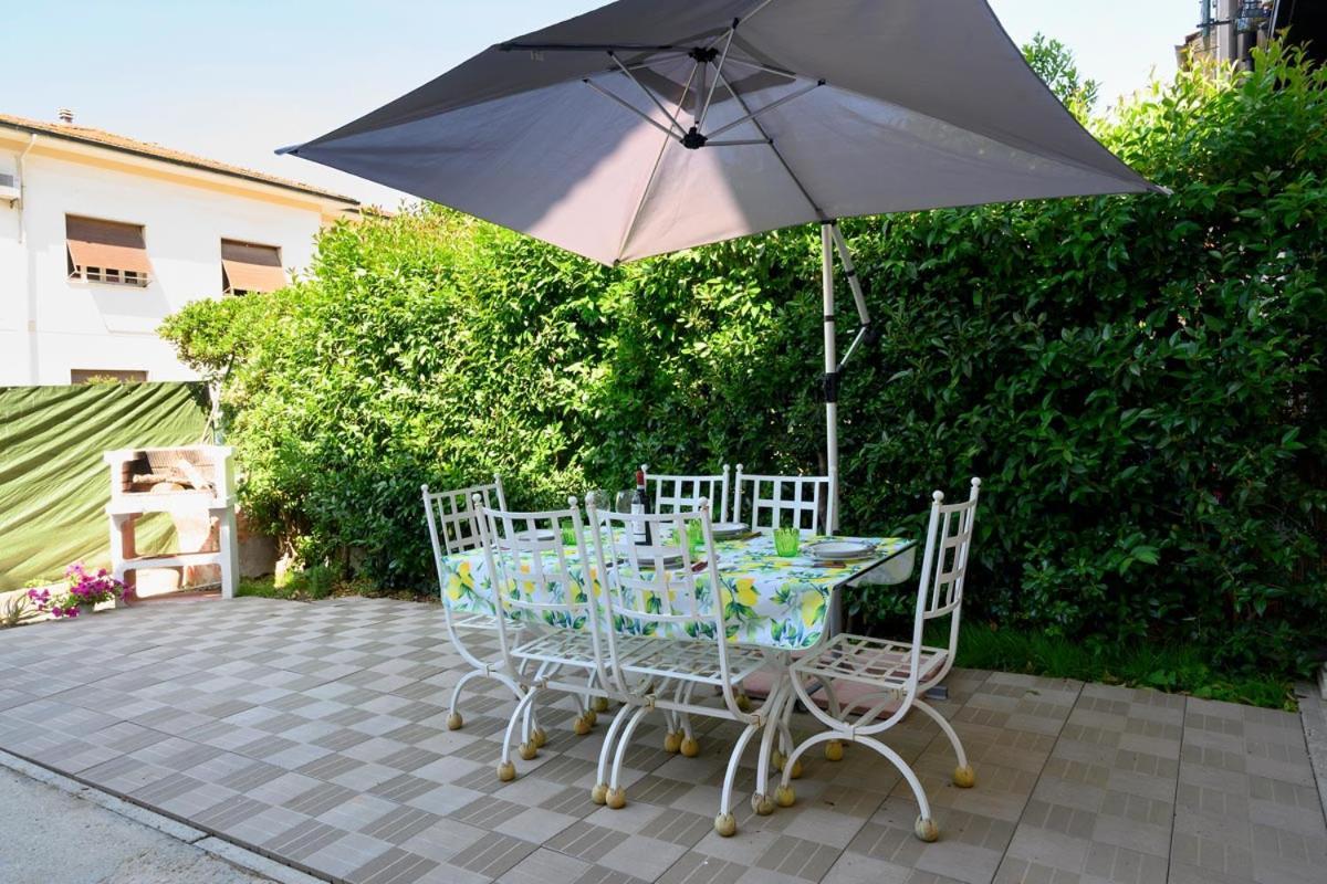 Borgo Nuovo Housing Hotell Fucecchio Exteriör bild