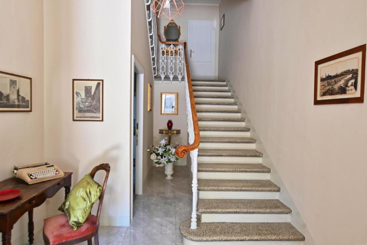 Borgo Nuovo Housing Hotell Fucecchio Exteriör bild