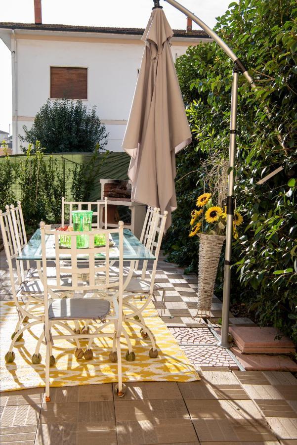 Borgo Nuovo Housing Hotell Fucecchio Exteriör bild